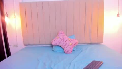 afrodita_house online show from 12/15/25, 07:40