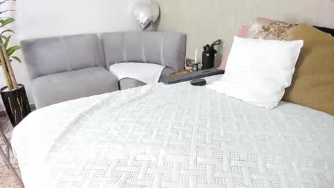 Snapshot of afrodita_martinez chatting on 02/17/25, 05:21 Afrodita online show from 02/17/25, 05:21