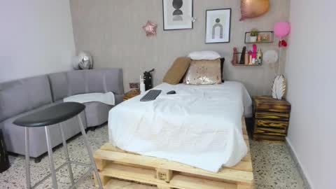 Snapshot of afrodita_martinez chatting on 02/22/25, 07:01 Afrodita online show from 02/22/25, 07:01