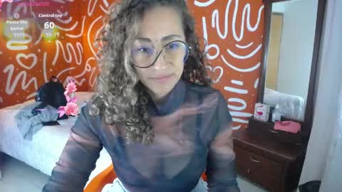 afrodita_solis online show from 06/01/26, 10:44