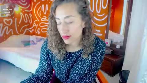 afrodita_solis online show from 07/06/26, 07:05