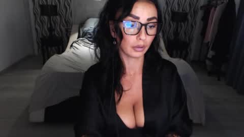 Afro online show from 11/02/25, 02:30