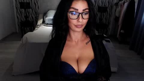 Afro online show from 11/03/25, 02:07