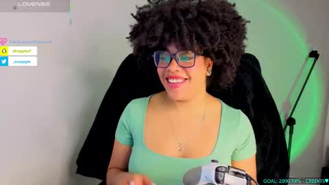 Snapshot of afrojayleof chatting on 10/30/25, 01:18 Jayle online show from 10/30/25, 01:18