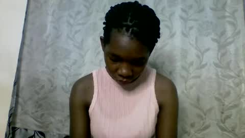 Snapshot of afronubians_ chatting on 02/04/25, 04:48 pink and josphen online show from 02/04/25, 04:48