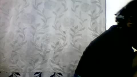 Snapshot of afronubians_ chatting on 02/08/25, 04:14 pink and josphen online show from 02/08/25, 04:14