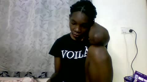 Snapshot of afronubians_ chatting on 02/09/25, 05:40 pink and josphen online show from 02/09/25, 05:40