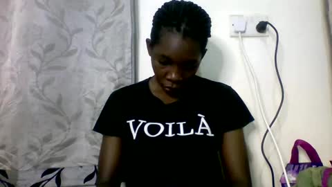 Snapshot of afronubians_ chatting on 02/10/25, 05:47 pink and josphen online show from 02/10/25, 05:47