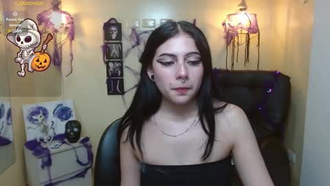 Kimberly online show from 10/18/25, 01:01