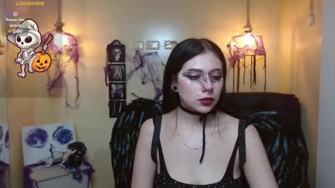 Kimberly online show from 10/20/25, 01:00