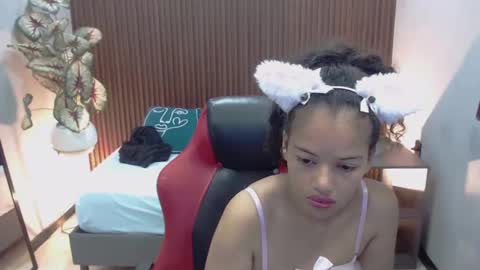 A G A T A  online show from 10/31/25, 12:50