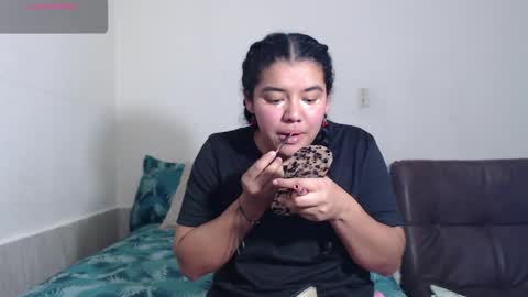 Snapshot of agata_c chatting on 04/17/26, 03:42 Agatha online show from 04/17/26, 03:42