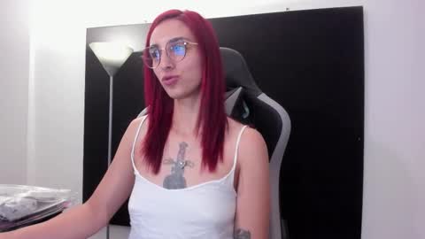 Snapshot of agatacollinsss chatting on 03/21/26, 03:33 Agata Collinss online show from 03/21/26, 03:33