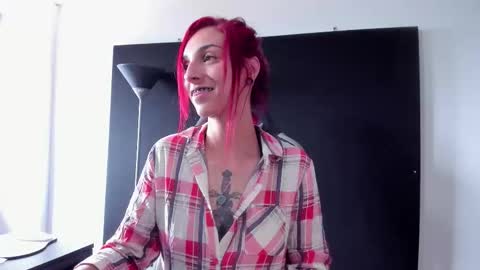 Snapshot of agatacollinsss chatting on 03/27/26, 09:36 Agata Collinss online show from 03/27/26, 09:36