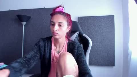 Snapshot of agatacollinsss chatting on 05/08/26, 01:38 Agata Collinss online show from 05/08/26, 01:38