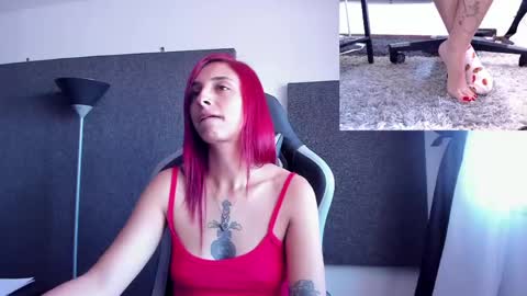 Snapshot of agatacollinsss chatting on 05/09/26, 04:01 Agata Collinss online show from 05/09/26, 04:01