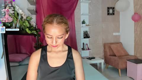 Agatadelphine online show from 02/01/25, 02:02