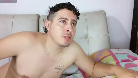 independent model online show from 05/05/26, 04:53