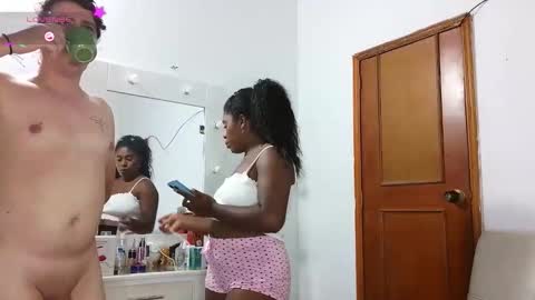 Snapshot of agatasexyxx chatting on 05/25/26, 05:02 independent model online show from 05/25/26, 05:02
