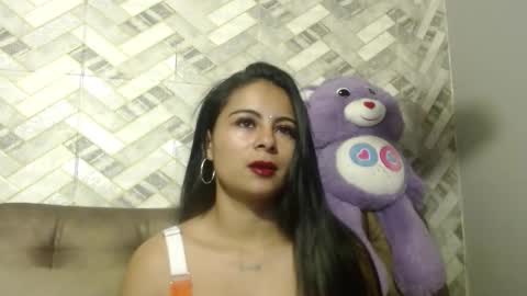 Agatha online show from 11/24/25, 11:43