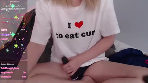 Snapshot of agatha6969x chatting on 09/20/25, 01:34 Agatha online show from 09/20/25, 01:34