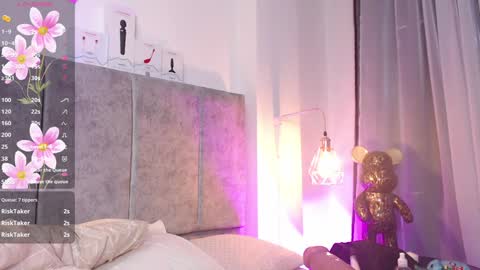 Snapshot of agatha_dubois4 chatting on 12/13/24, 03:43 Erika for you online monday to saturday 7am a 2pm Gmt-5 Colombia Time online show from 12/13/24, 03:43