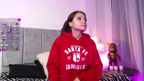 Snapshot of agatha_dubois4 chatting on 01/04/25, 12:27 Erika for you online monday to saturday 7am a 2pm Gmt-5 Colombia Time online show from 01/04/25, 12:27