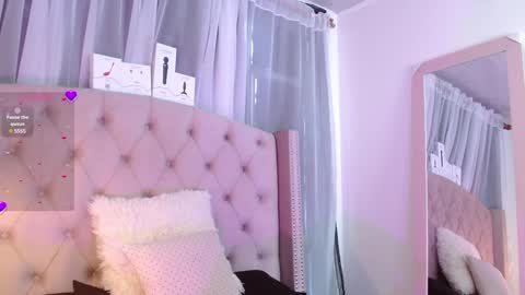 Snapshot of agatha_dubois4 chatting on 01/18/25, 12:47 Erika for you online monday to saturday 7am a 2pm Gmt-5 Colombia Time online show from 01/18/25, 12:47