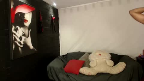 Snapshot of agatha_prime chatting on 02/11/26, 08:25 CAROLINA online show from 02/11/26, 08:25