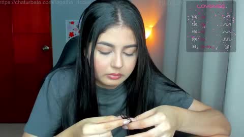 Snapshot of agatha_riccie chatting on 03/21/26, 03:33 Cat online show from 03/21/26, 03:33