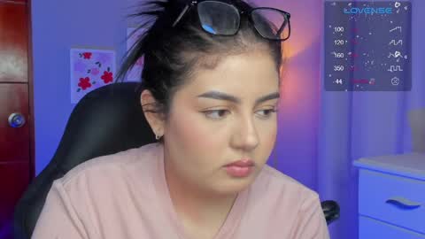 Snapshot of agatha_riccie chatting on 04/18/26, 05:11 Cat online show from 04/18/26, 05:11