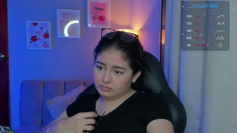 Snapshot of agatha_riccie chatting on 05/09/26, 04:50 Cat online show from 05/09/26, 04:50
