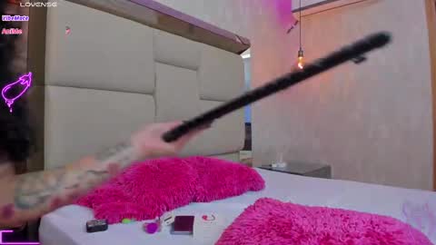 Snapshot of agatha_russh_ chatting on 02/12/25, 06:30 LUNNA online show from 02/12/25, 06:30