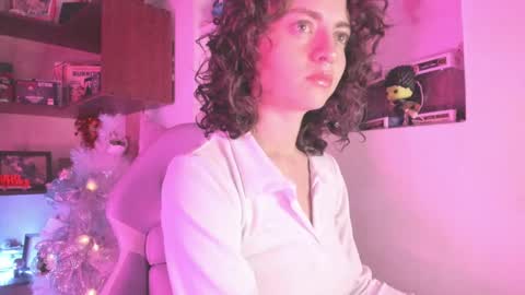 Snapshot of agathaa_ks_ chatting on 12/27/24, 05:20 Camila 2 online show from 12/27/24, 05:20