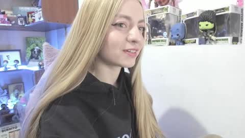 Snapshot of agathaa_ks_ chatting on 01/15/25, 08:16 Camila 2 online show from 01/15/25, 08:16