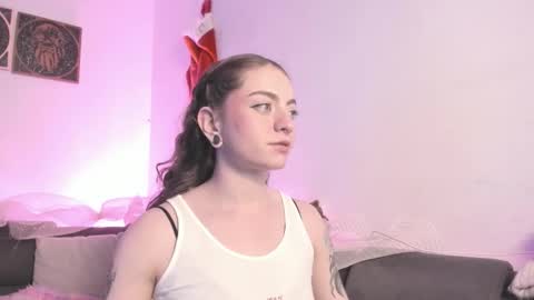 Camila     2 online show from 12/22/25, 12:40