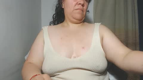      online show from 10/10/25, 02:21