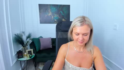 Snapshot of agathaklouin chatting on 02/05/26, 07:29 Agatha online show from 02/05/26, 07:29