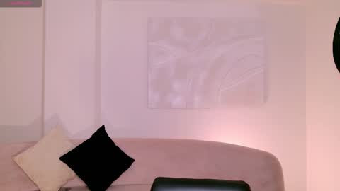 Agatha online show from 11/24/25, 12:43