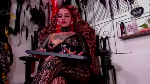 Agatha Fox online show from 12/20/24, 10:43