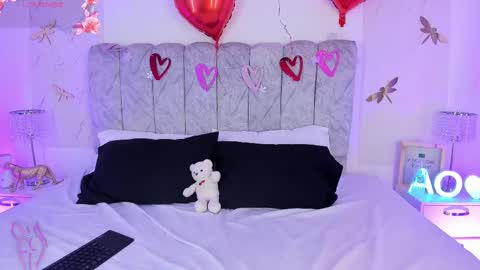 Agatha Owens online show from 02/22/25, 03:45