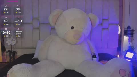 agathauwudoll online show from 05/03/26, 12:27