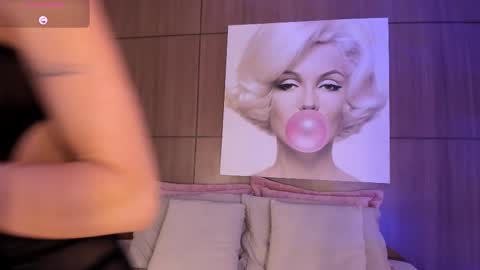    online show from 11/08/25, 10:41