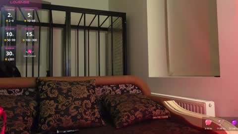 Snapshot of agelina_summer chatting on 11/04/25, 07:02 Agelina Lilly Laura online show from 11/04/25, 07:02