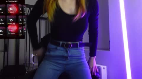 Snapshot of agelina_summer chatting on 11/06/25, 05:47 Agelina Lilly Laura online show from 11/06/25, 05:47