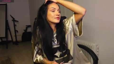 Snapshot of agelina_summer chatting on 03/21/26, 08:23 Agelina Lilly Laura online show from 03/21/26, 08:23