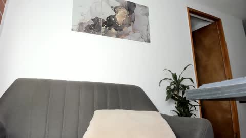 Snapshot of agelinaferrara chatting on 01/16/25, 04:07 Sara Mesa online show from 01/16/25, 04:07