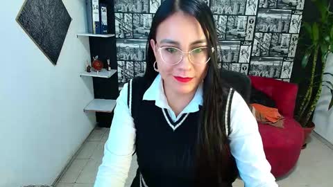 Aghata Moon online show from 02/11/26, 02:11
