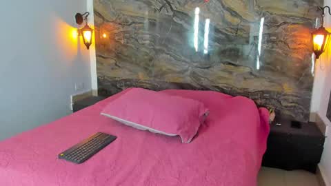 agnes_02 online show from 10/02/25, 11:39