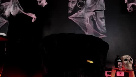 Snapshot of agnes_jones chatting on 10/18/25, 12:13 agnes_jones online show from 10/18/25, 12:13